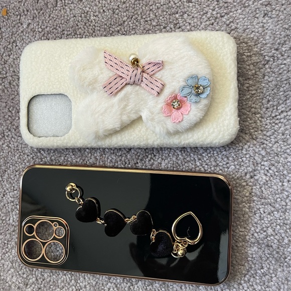 Iphone 12/13 pro max cases - Picture 6 of 9